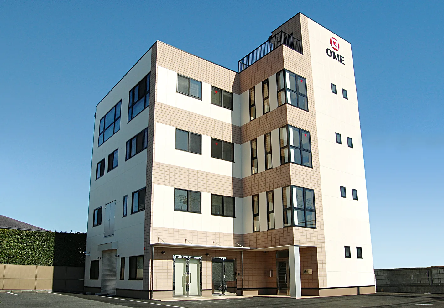 オー・エム・イー会社外観